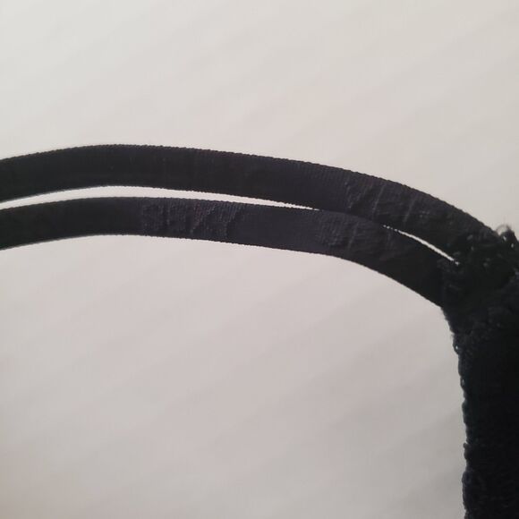 Victoria’s Secret Bra 34B Black Very Sexy Lace Padded Demi Push-up Underwire - Picture 9 of 10